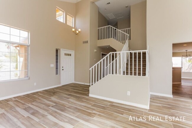 6122 Flaming Arrow Rd in North Las Vegas, NV - Building Photo - Building Photo