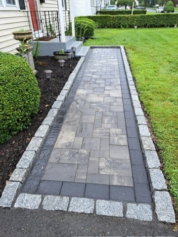 17 Brian Rd in West Hartford, CT - Building Photo - Building Photo