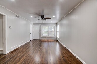 204 S 74th E Ave in Tulsa, OK - Building Photo - Building Photo