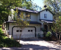 846 Holly Way in Placerville, CA - Building Photo