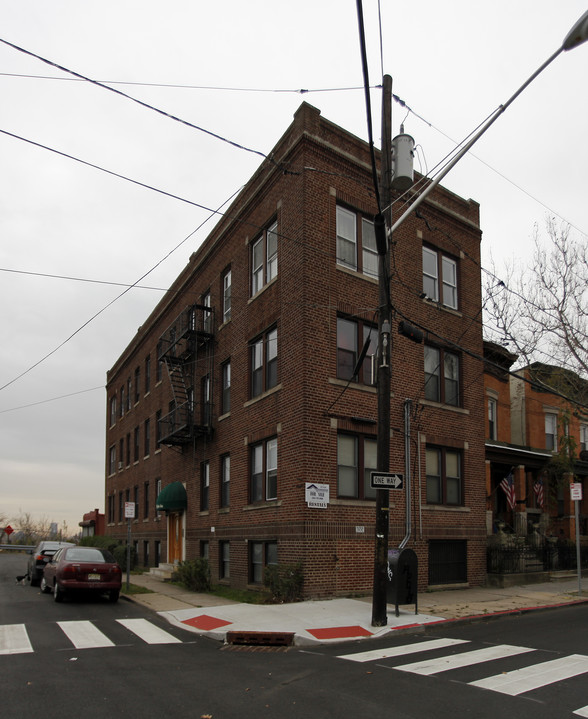 274 Ogden Ave in Jersey City, NJ - Foto de edificio