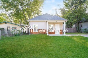 2805 Walker St in Fort Worth, TX - Building Photo