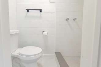 3633 Rock Royal Dr in Holiday, FL - Building Photo - Building Photo