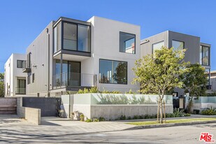 2019 Barry Ave in Los Angeles, CA - Building Photo
