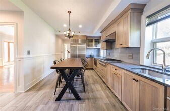 10 Ridge Pl in Bronx, NY - Foto de edificio - Building Photo