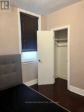 247 Lansdowne Ave in Toronto, ON - Building Photo - Building Photo