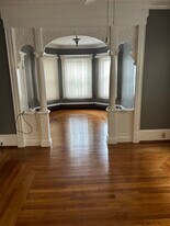 250 Shaw St, Unit 1 in New Bedford, MA - Building Photo