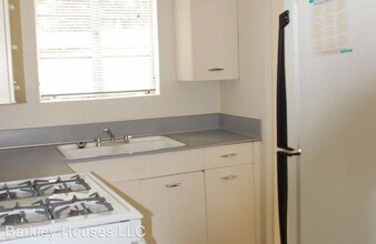 1303 Kirkwood Rd in Austin, TX - Building Photo - Building Photo