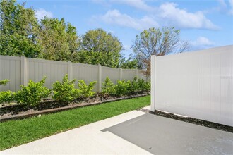 9084 Driven Snow St in Sarasota, FL - Building Photo - Building Photo