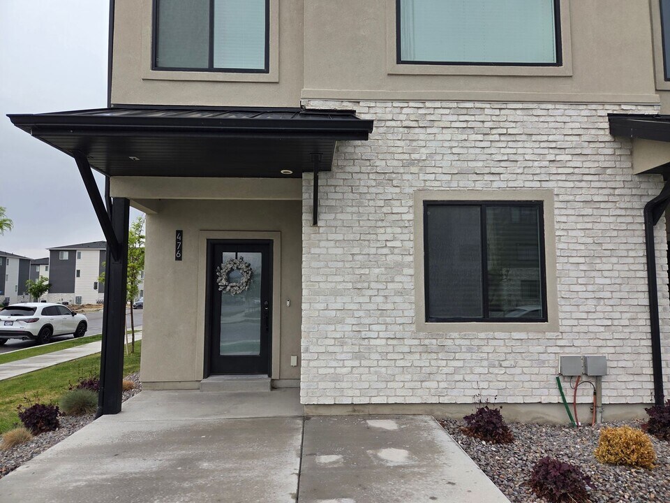 476 S 900 W in American Fork, UT - Building Photo