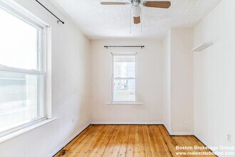 20 Howell St, Unit 3 in Boston, MA - Building Photo - Building Photo