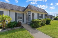 4220 Sheldon Pl in New Port Richey, FL - Foto de edificio - Building Photo