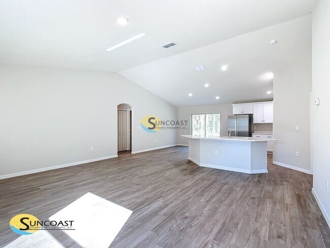 2639 W Felton Ln in Citrus Springs, FL - Foto de edificio - Building Photo