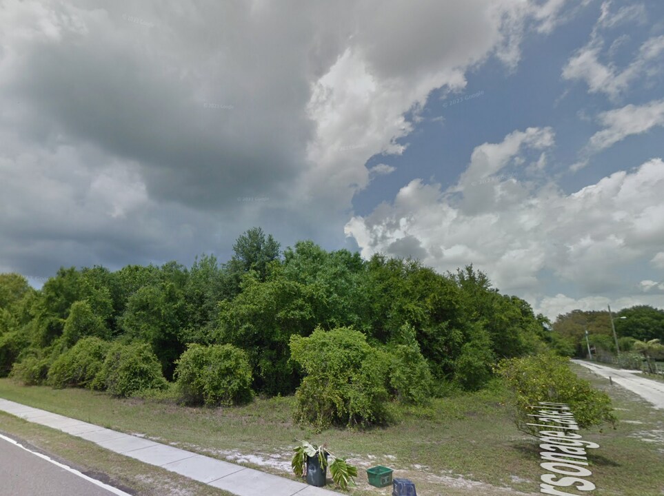 16804 Parsonage Lake Ln in Odessa, FL - Building Photo