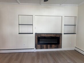 161 Cliff St in Norwich, CT - Foto de edificio - Building Photo