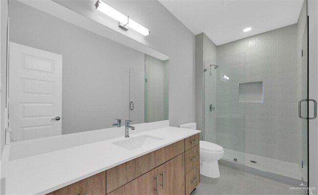 8 Sparrow Rd in Weslaco, TX - Building Photo - Building Photo