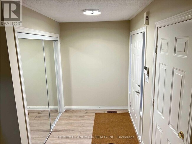 131 Primeau Dr in Aurora, ON - Building Photo - Building Photo