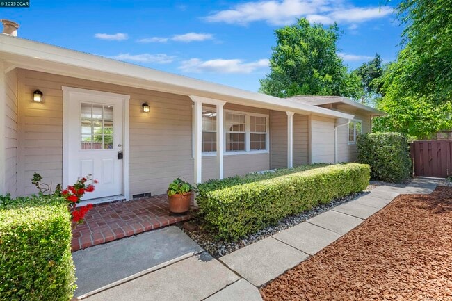 property at 828 Bancroft Rd