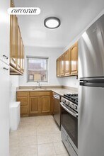 40 E 9th St in New York, NY - Building Photo - Building Photo