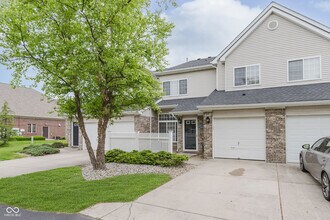 8422 Enclave Blvd in Fishers, IN - Building Photo - Building Photo