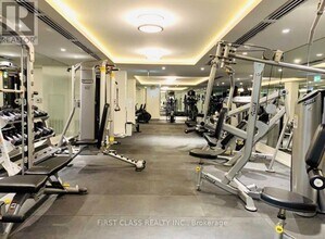 955 Bay St. in Toronto, ON - Building Photo - Building Photo