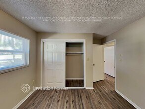 2512 Brucken Rd in Brandon, FL - Building Photo - Building Photo