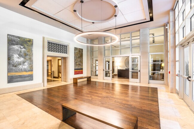 The Museum Tower in Houston, TX - Foto de edificio - Lobby