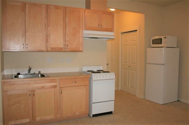7870 148th Ct NE, Unit 1