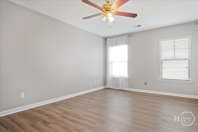 property at 270 Willow Point Cir