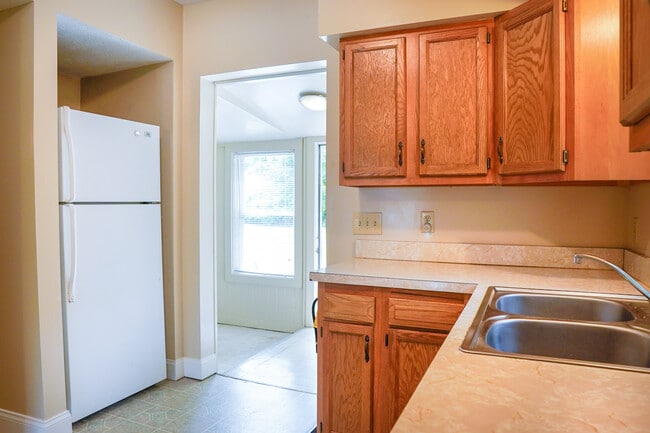 124 Crain Ave in Kent, OH - Building Photo - Building Photo