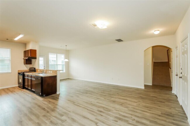 12411 Maura Lane photo'