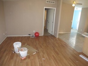 532 S Camino Los Banos in San Jacinto, CA - Building Photo - Building Photo