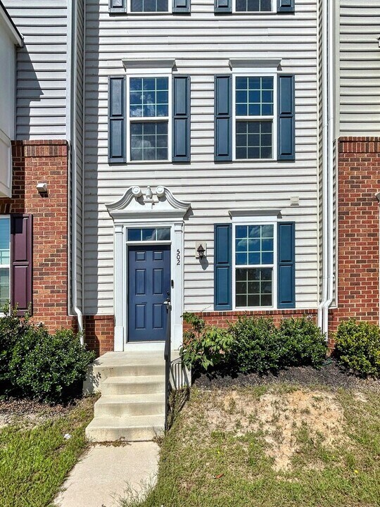 502 River Crest Way in Fredericksburg, VA - Building Photo