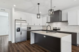 2036 Edison Pk Ln in Nashville, TN - Building Photo - Building Photo