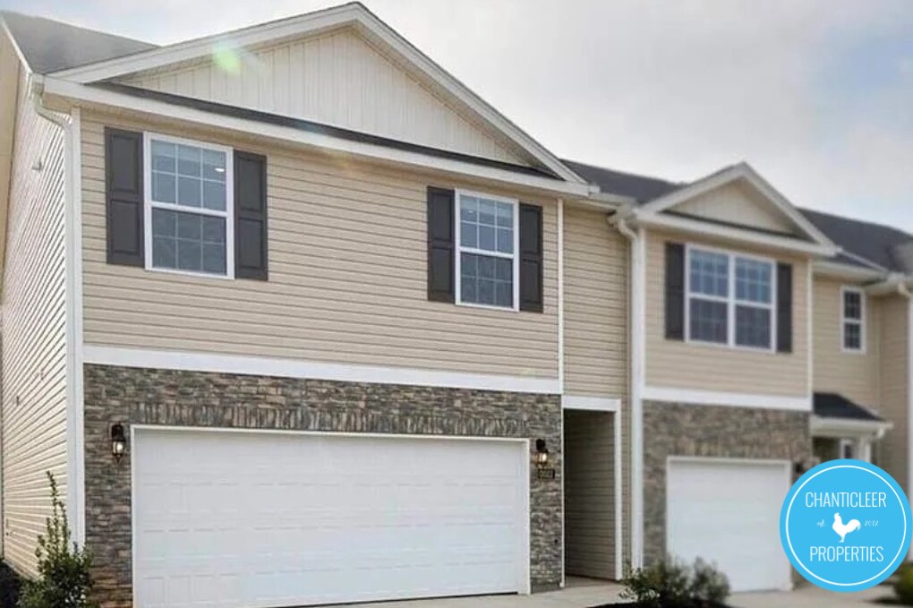 1412 Maltese Ln in Greensboro, NC - Foto de edificio