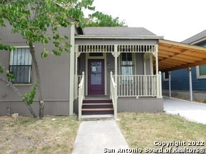 property at 822 N Cherry St