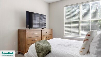 100 Peyton Pl SW in Atlanta, GA - Foto de edificio - Building Photo