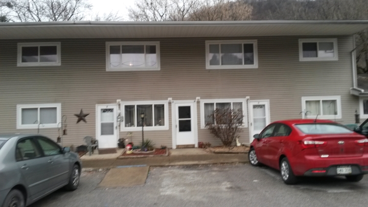 2411 Shaver Ave in East Bank, WV - Building Photo