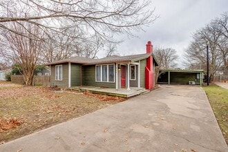 406 Bellevue Dr in Cleburne, TX - Building Photo - Building Photo