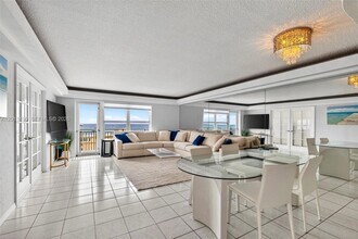 3000 E Sunrise Blvd, Unit PHB in Fort Lauderdale, FL - Building Photo - Building Photo