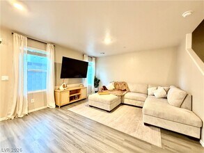 6086 Lily Gdn St in North Las Vegas, NV - Building Photo - Building Photo