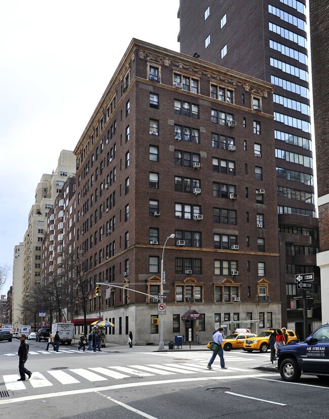 22 E 36th St in New York, NY - Foto de edificio - Building Photo