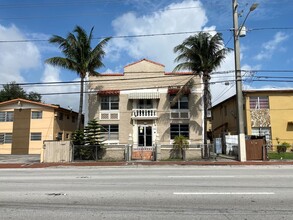 1553 SW 7th St in Miami, FL - Building Photo - Primary Photo