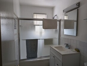 44 Avon Cir, Unit A in Rye Brook, NY - Building Photo - Building Photo