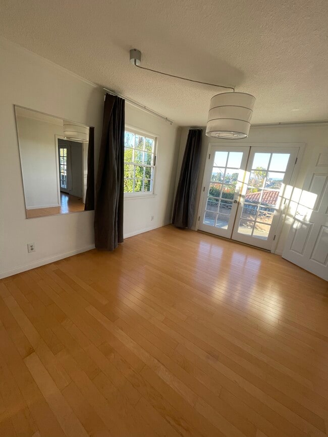 1305 5th St in Manhattan Beach, CA - Building Photo - Building Photo
