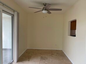 2104 Huntington Ln, Unit C in Redondo Beach, CA - Foto de edificio - Building Photo