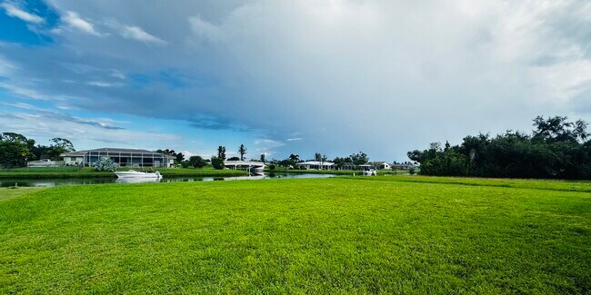 130 Boundary Blvd in Rotonda West, FL - Building Photo - Building Photo