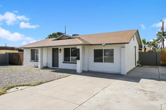 17202 N 15th Ave in Phoenix, AZ - Foto de edificio - Building Photo