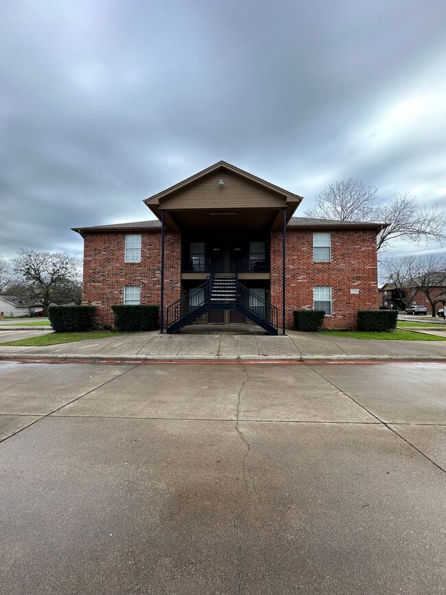 property at 1106 Williams Ave