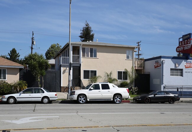 12239 W Washington Blvd in Los Angeles, CA - Building Photo - Building Photo